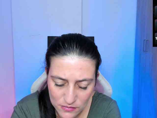 Saskyaajohnson webcam