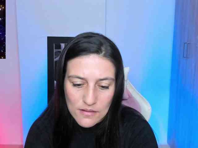Saskyaajohnson webcam
