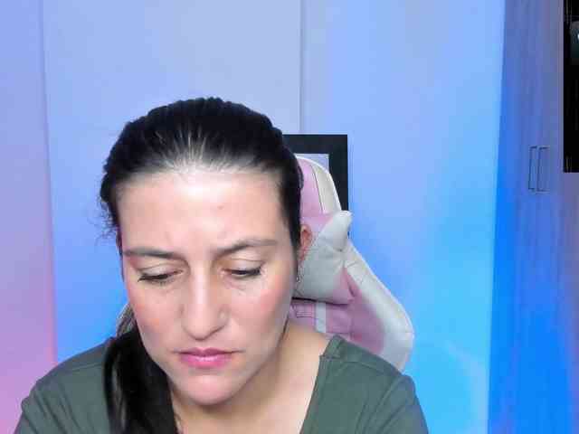 Saskyaajohnson webcam