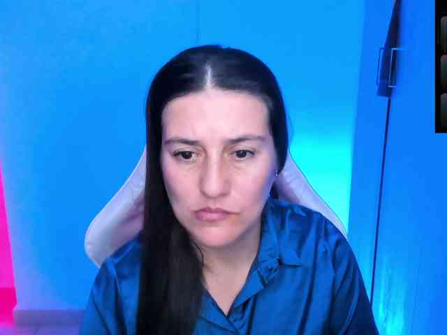 Saskyaajohnson webcam