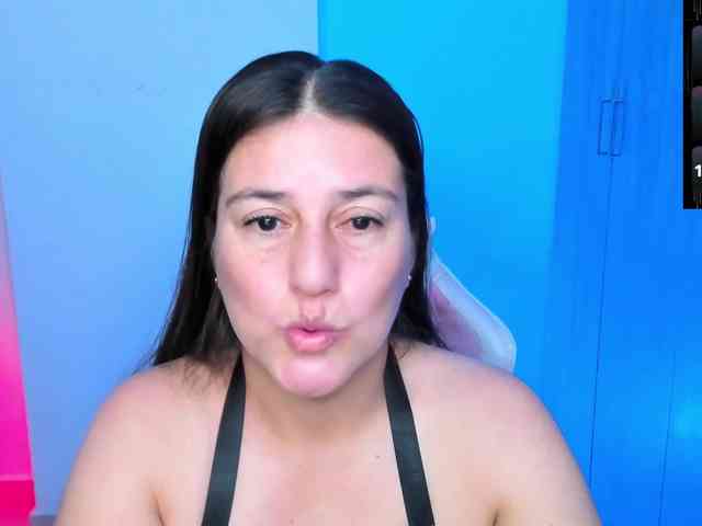 Saskyaajohnson webcam