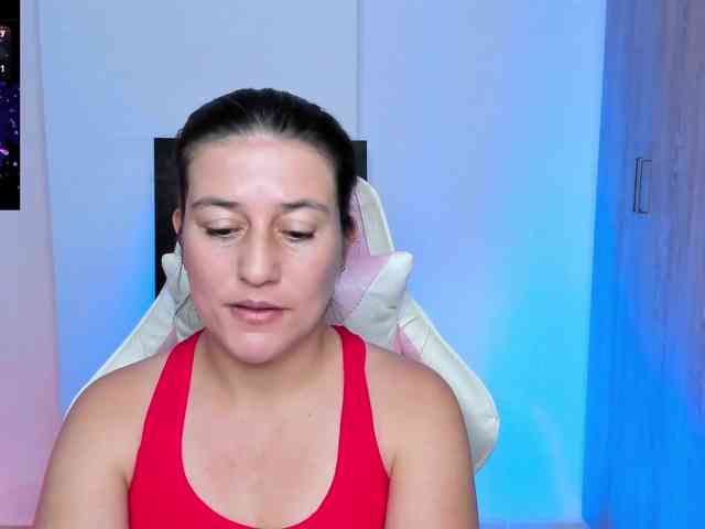 Saskyaajohnson webcam