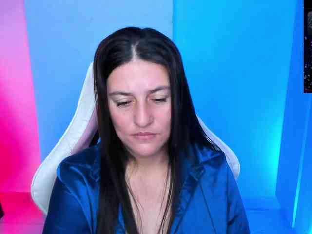 Saskyaajohnson webcam