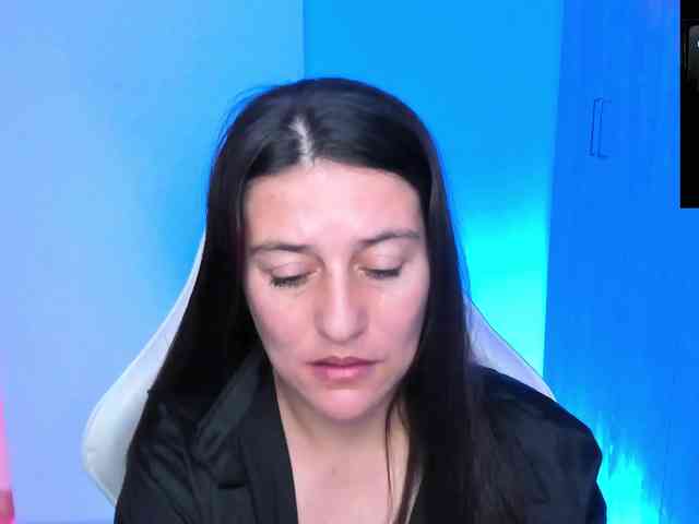 Saskyaajohnson webcam