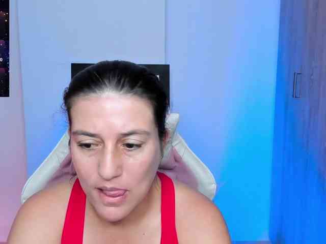 Saskyaajohnson webcam