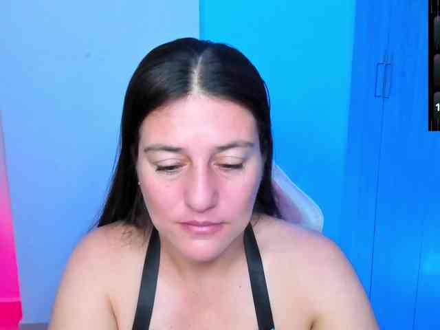 Saskyaajohnson webcam