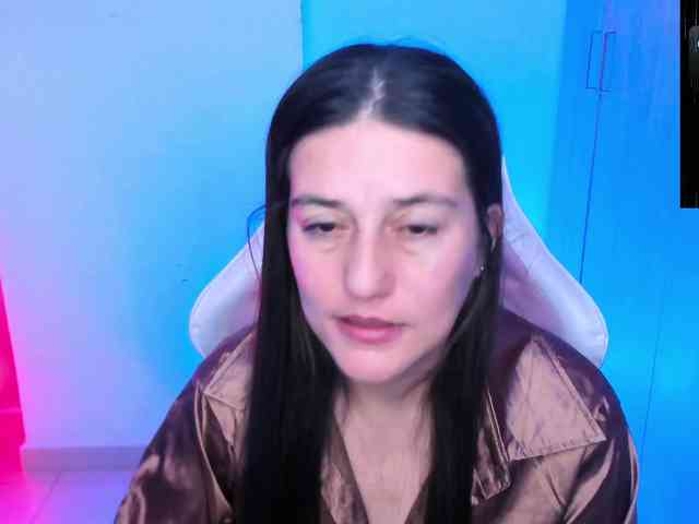 Saskyaajohnson webcam