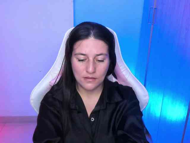 Saskyaajohnson webcam