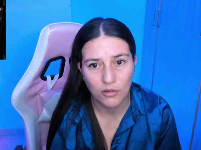 Saskyaajohnson webcam