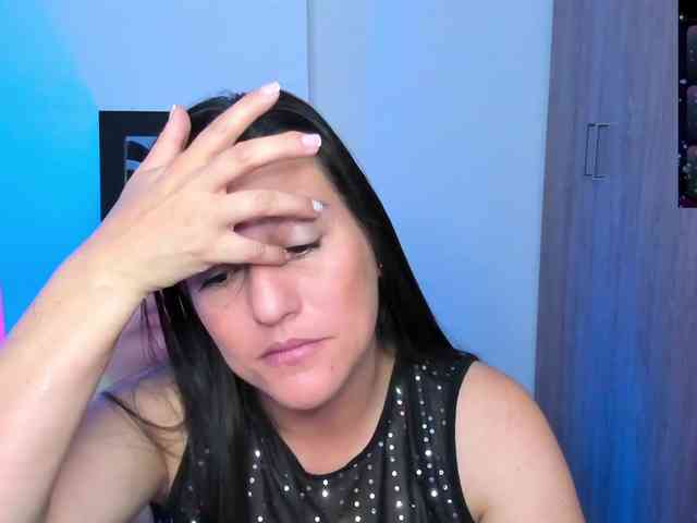 Saskyaajohnson webcam