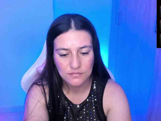 Saskyaajohnson webcam