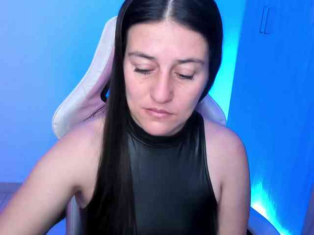 Saskyaajohnson webcam