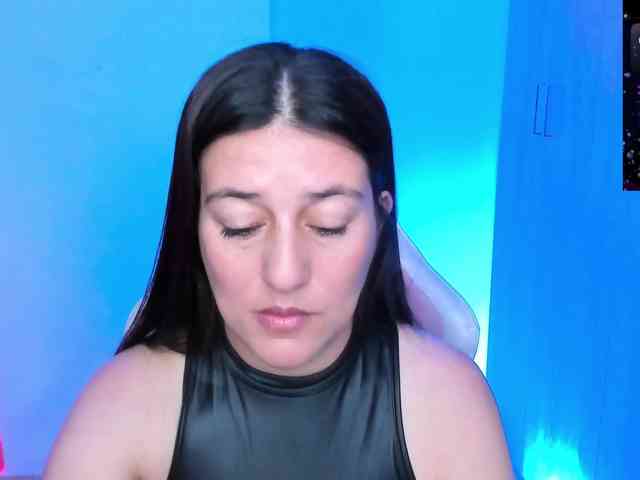 Saskyaajohnson webcam