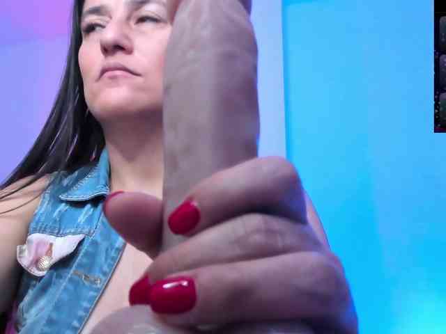 Saskyaajohnson webcam