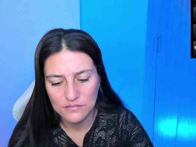 Saskyaajohnson webcam