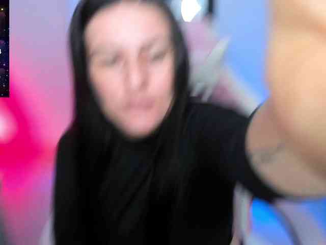 Saskyaajohnson webcam