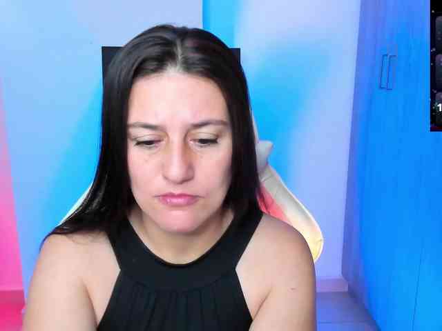 Saskyaajohnson webcam