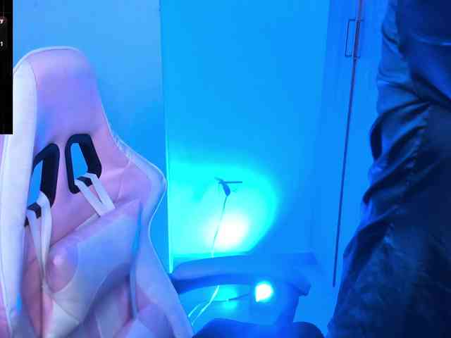 Saskyaajohnson webcam