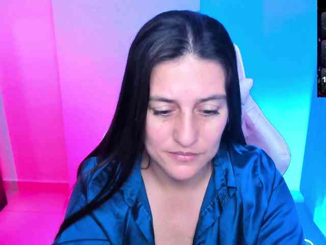 Saskyaajohnson webcam