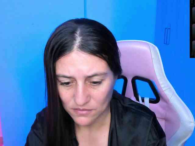 Saskyaajohnson webcam