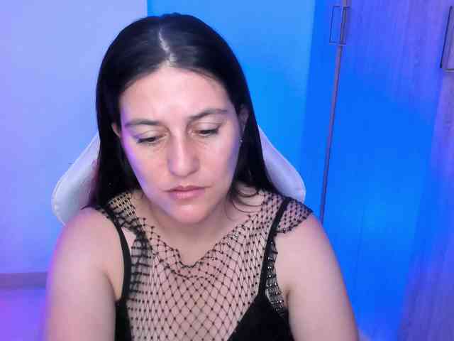 Saskyaajohnson webcam