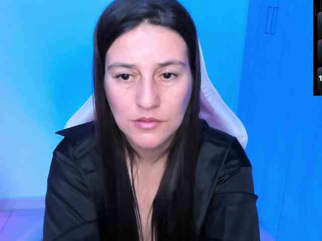 Saskyaajohnson webcam