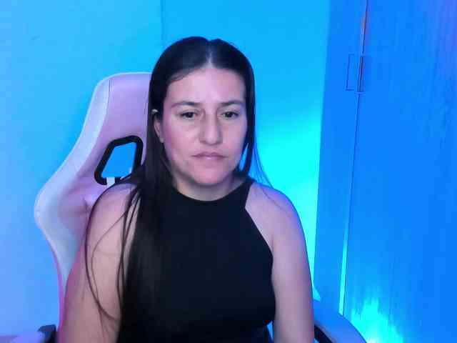 Saskyaajohnson webcam