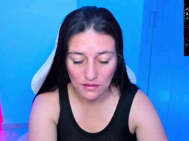 Saskyaajohnson webcam