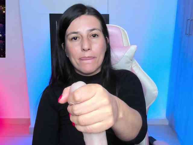 Saskyaajohnson webcam