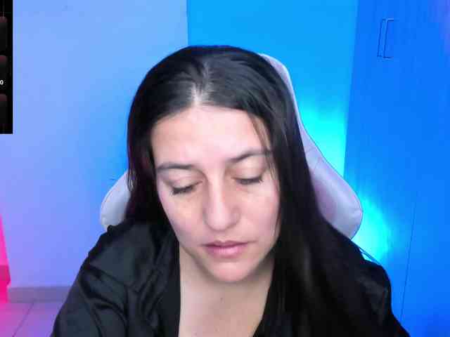 Saskyaajohnson webcam