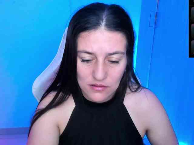 Saskyaajohnson webcam