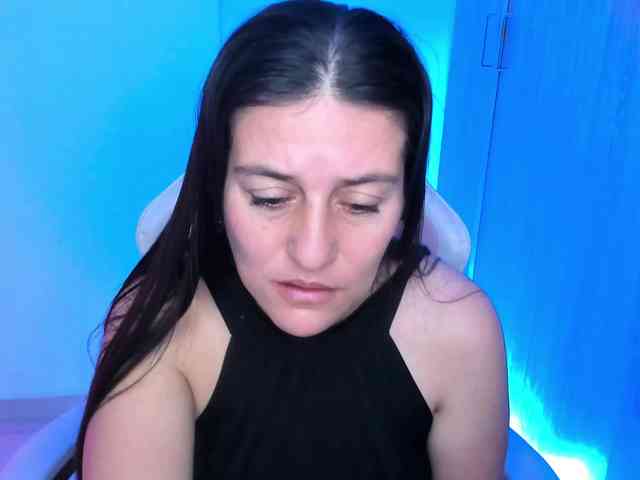 Saskyaajohnson webcam