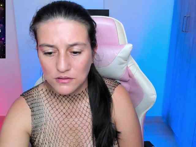 Saskyaajohnson webcam