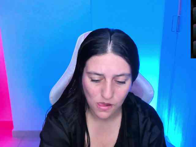 Saskyaajohnson webcam