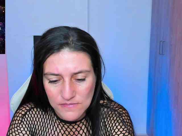 Saskyaajohnson webcam