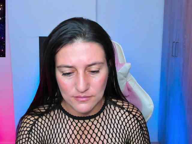Saskyaajohnson webcam