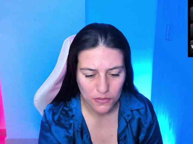 Saskyaajohnson webcam