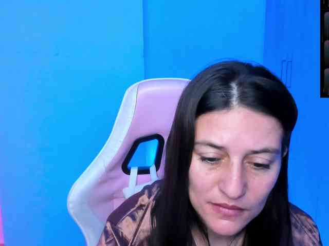 Saskyaajohnson webcam