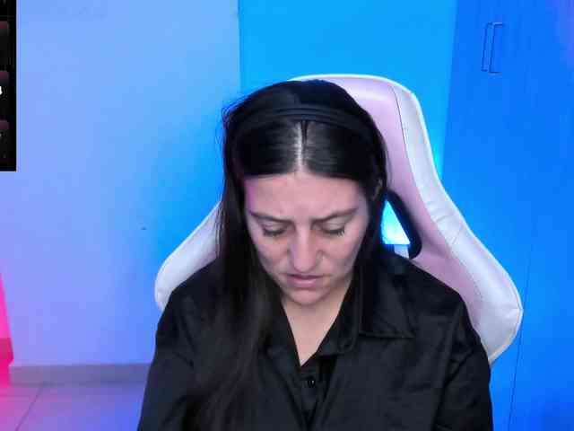 Saskyaajohnson webcam