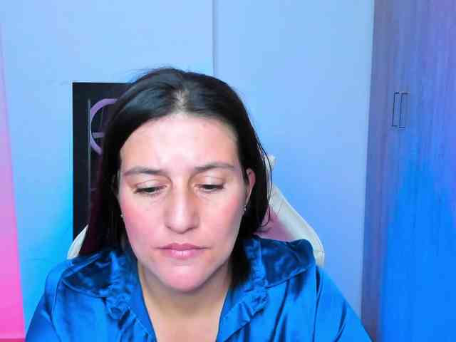 Saskyaajohnson webcam
