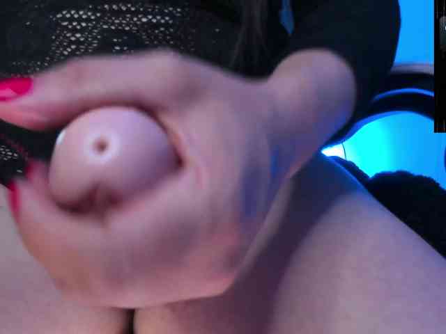 Saskyaajohnson webcam