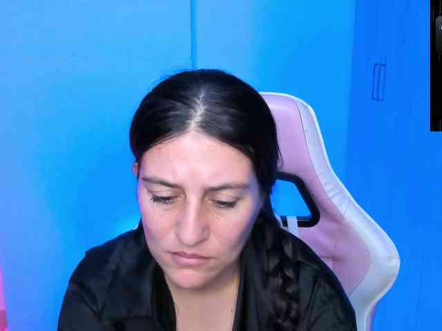 Saskyaajohnson webcam