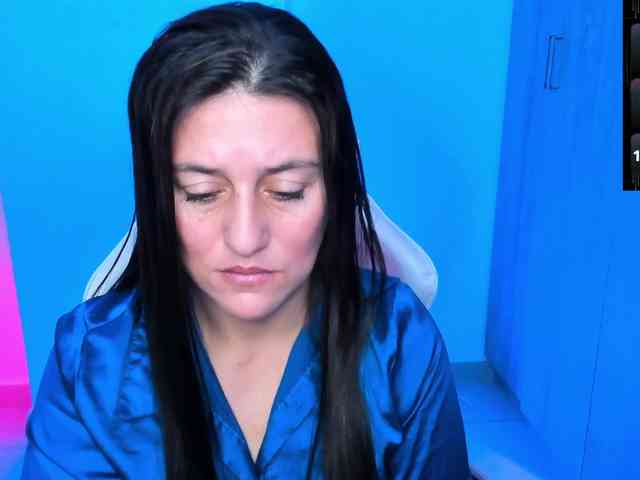 Saskyaajohnson webcam