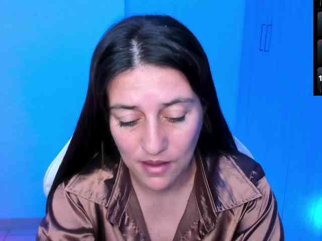 Saskyaajohnson webcam