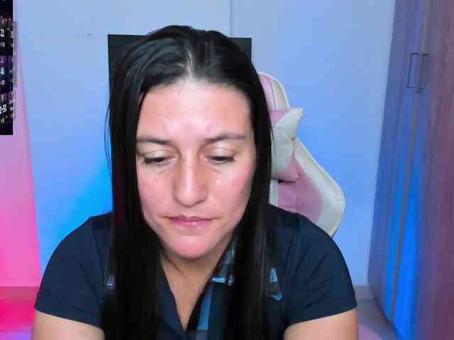 Saskyaajohnson webcam