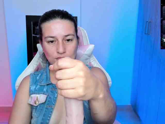 Saskyaajohnson Saskyaajohnson