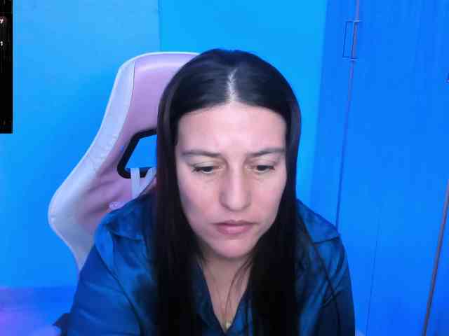 Saskyaajohnson webcam