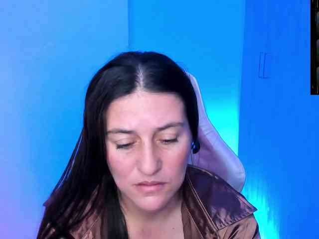 Saskyaajohnson webcam