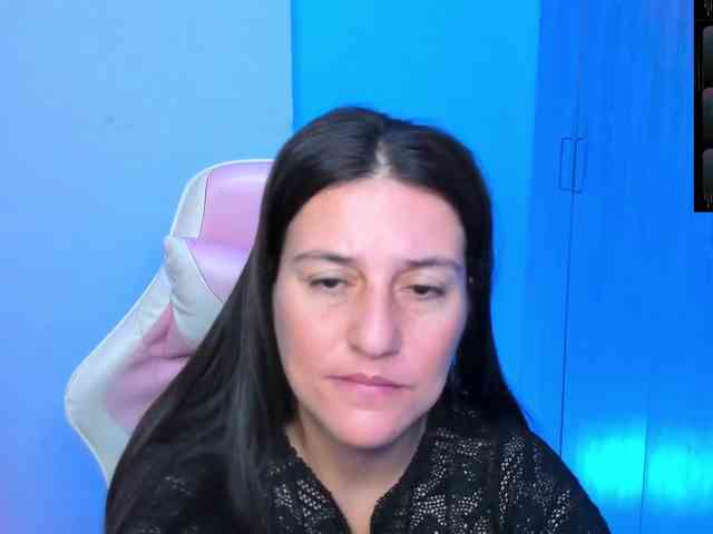 Saskyaajohnson webcam