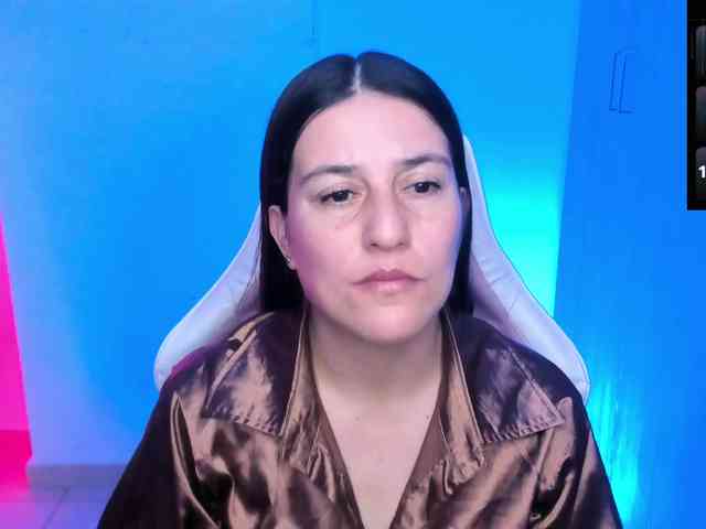 Saskyaajohnson webcam